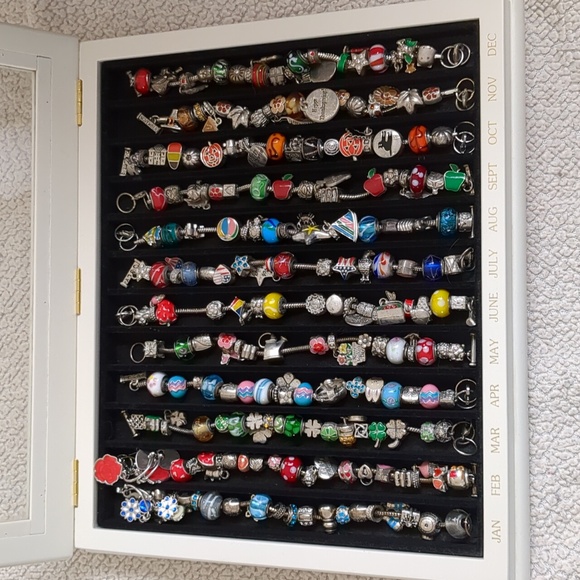 Pandora like (Willabee & Ward) 12 bracelets - Picture 1 of 3